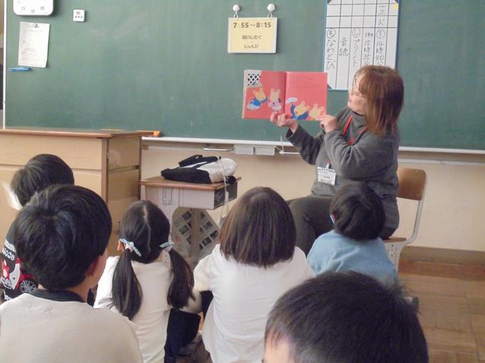 おはなしジャングルさんの読み聞かせ