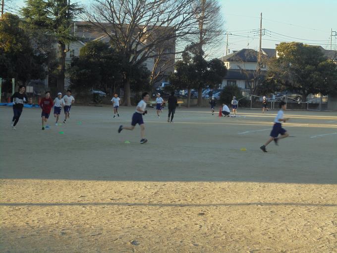 朝の駅伝練習の様子