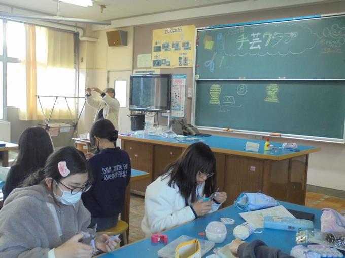 手芸クラブの様子