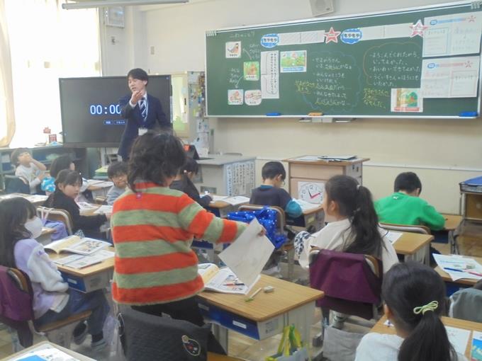 1年道徳授業研究の様子