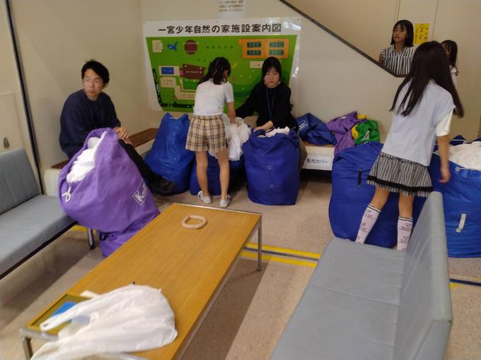 シーツの返却の様子