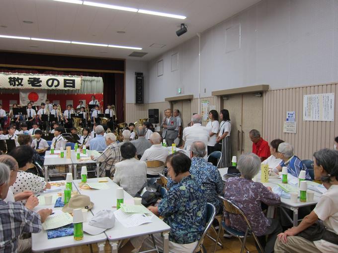 松戸市長が演奏を聴いてくださいました。