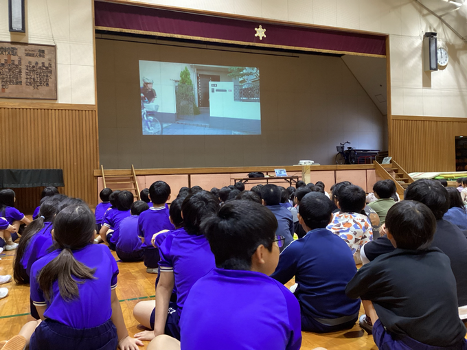 DVDでの学習も行いました。