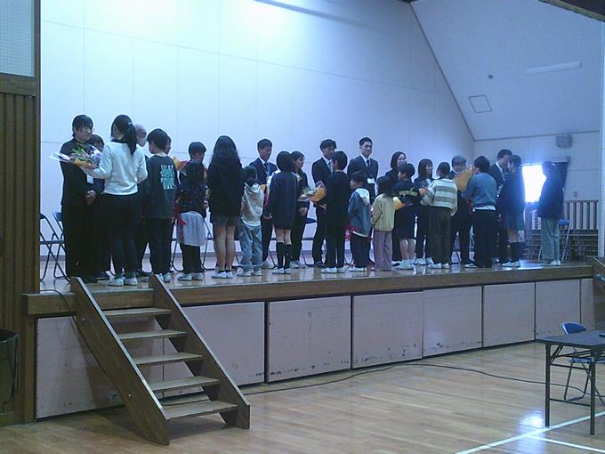 離任式　花束贈呈