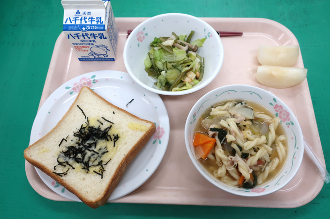 給食1