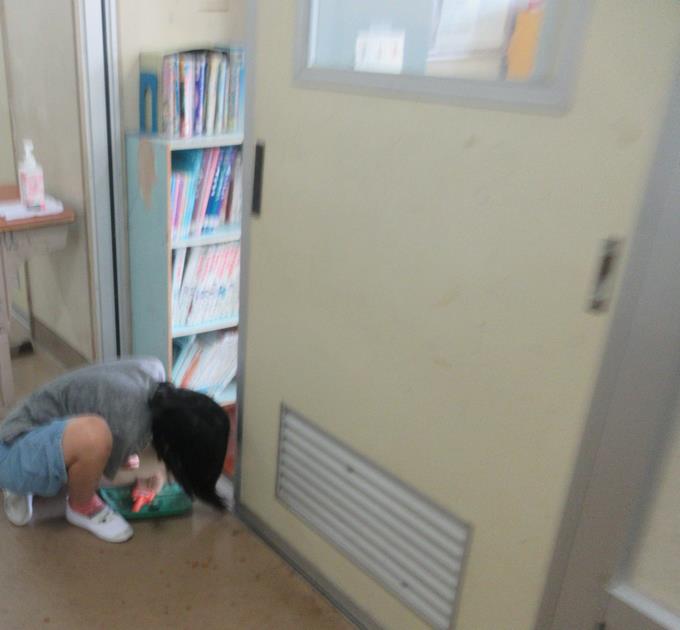 様子