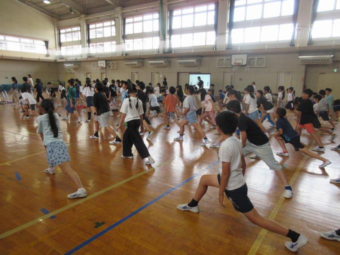 みんなでストレッチ