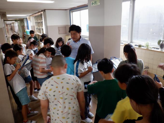 学校中の蛇口探しだ!