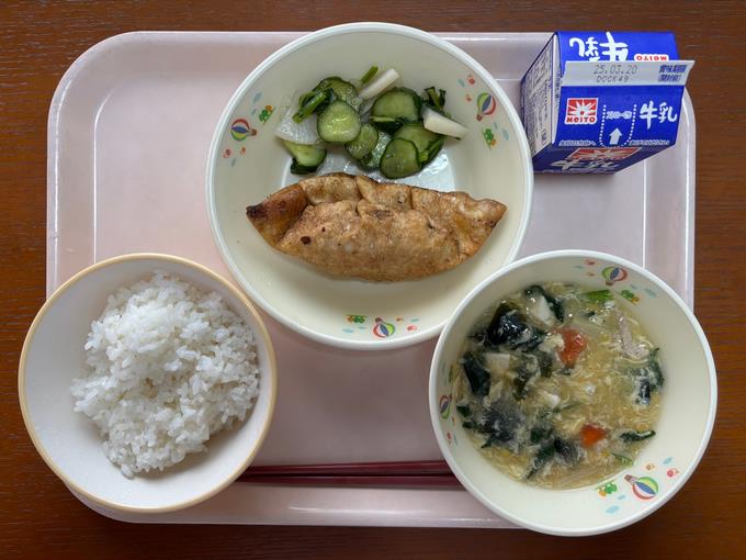 大人気の揚げ餃子