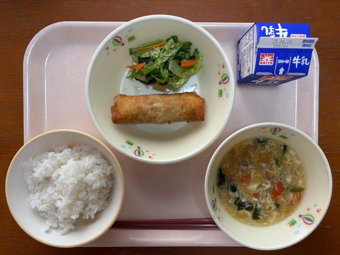 春の食材を巻いて