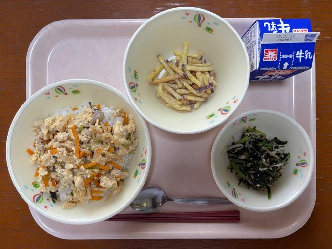 明日は6年校外学習