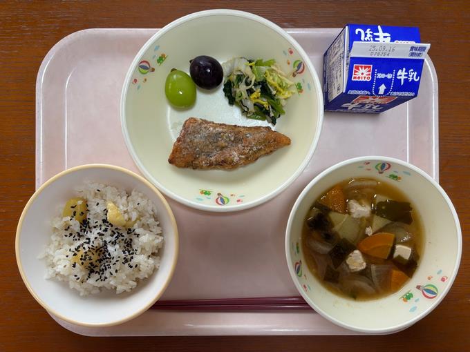どっちのぶどうがすき？