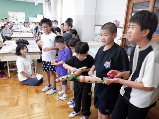 楽器も使って
