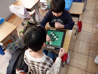 白黒どっちが多い？