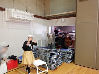 体育倉庫を整理