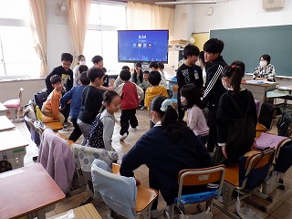 フルーツバスケットを教えています