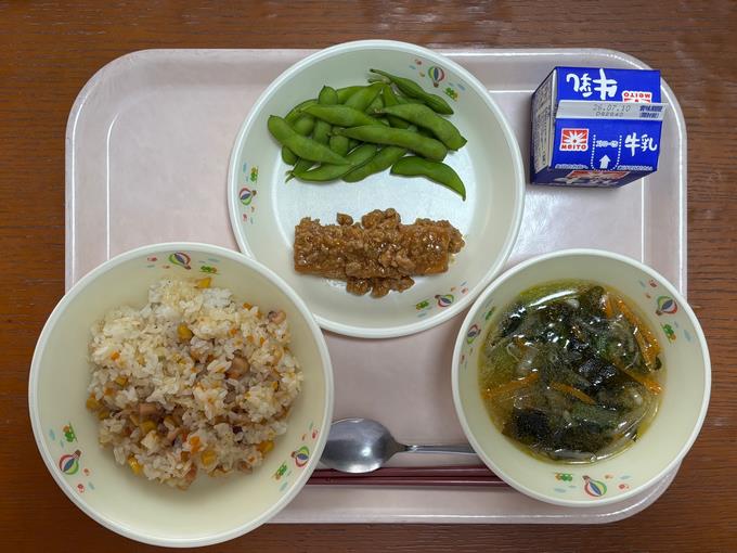 給食でも季節を感じ取れますね。