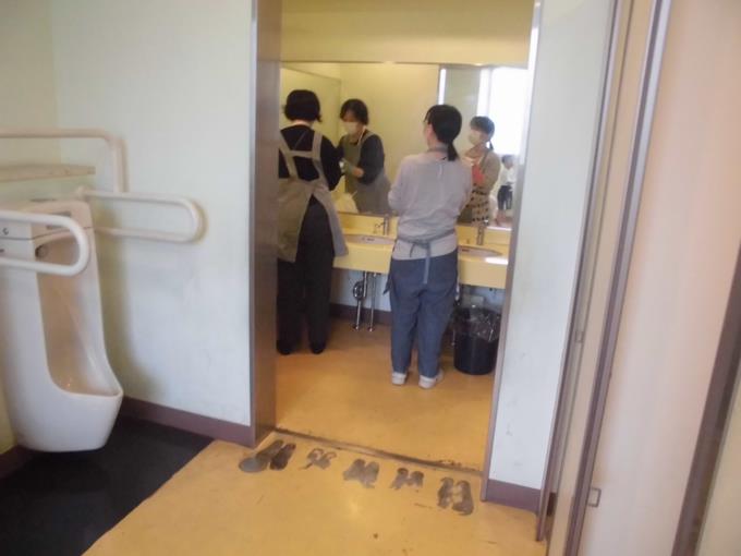 トイレ清掃