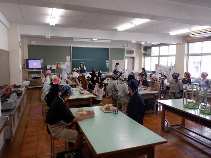 試食会