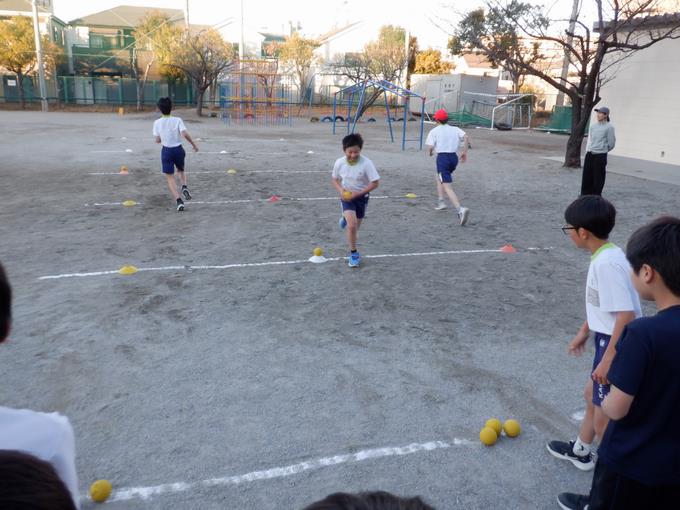 行ったり来たり走る!