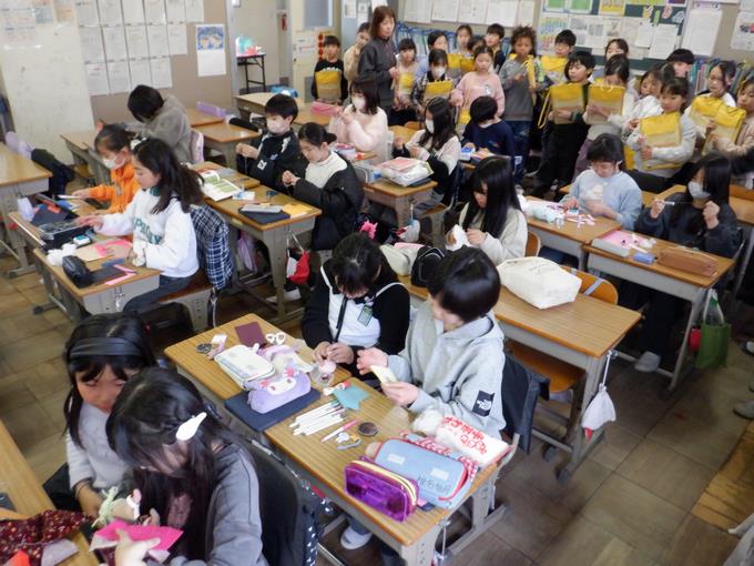 編み物・手芸クラブ