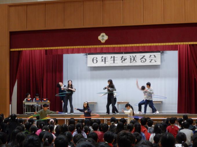 フラフープ対決