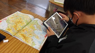 見つけたら、印を付けてデジタル記録していきます