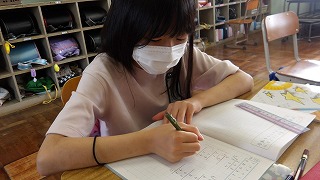 複雑な計算も①たてる②かける③ひく④おろす の繰り返しでできることが分かります