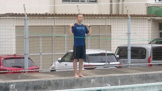 指導する先生より、二次被害を防ぐためまずは助けを呼ぶこと、そしてペットボトルなど助けになるものを投げ入れるなどが話されました