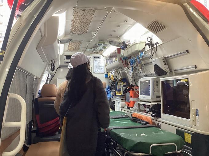 救急車の中の様子