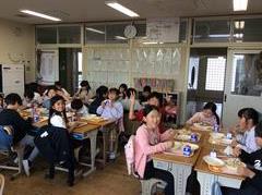給食の様子