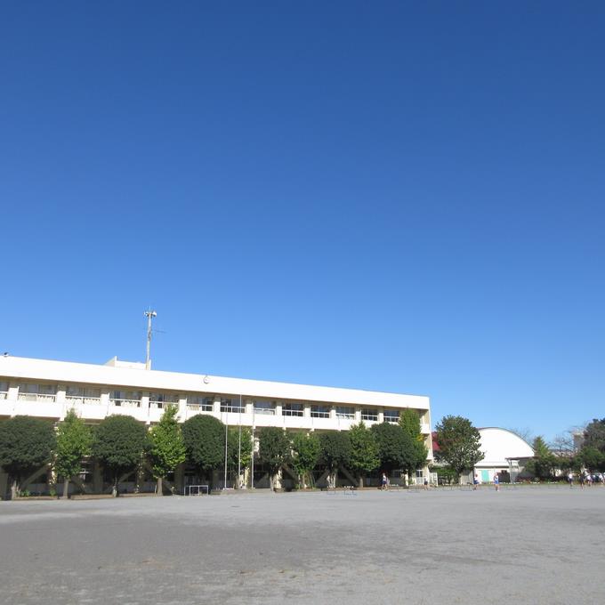 雲一つない青空