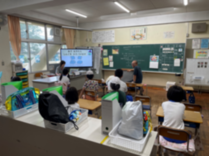 みんな真剣に聞いています