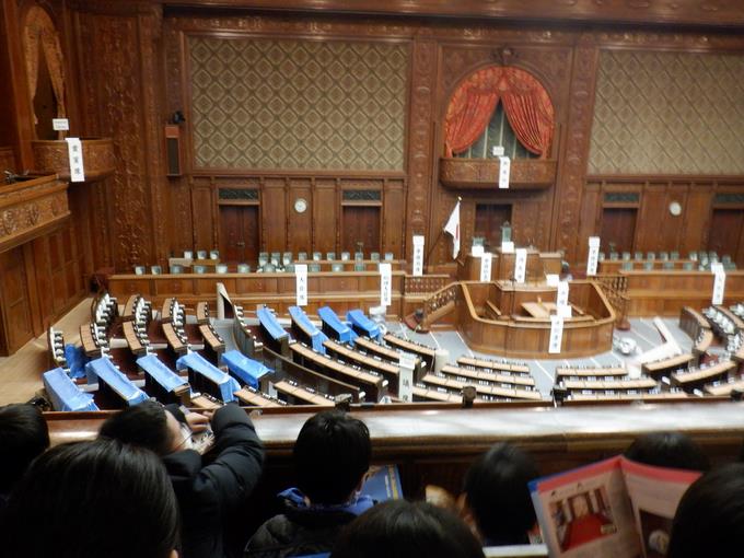 本会議場の傍聴席にも座れたよ