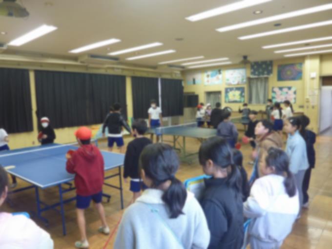 6年生のサーブすごい