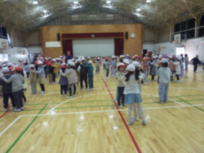 じゃんけん列車に大盛り上がり