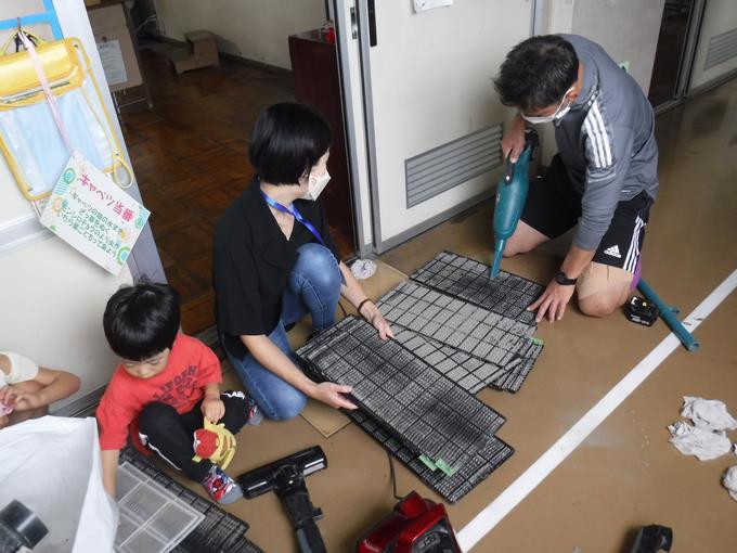 フィルターのほこり取り