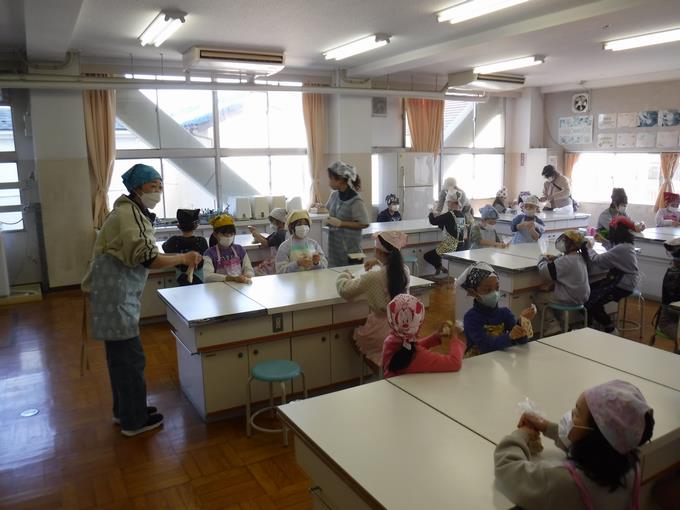 たくさんの参加者でおおにぎわい