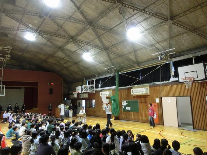 前原パフォーマンス2