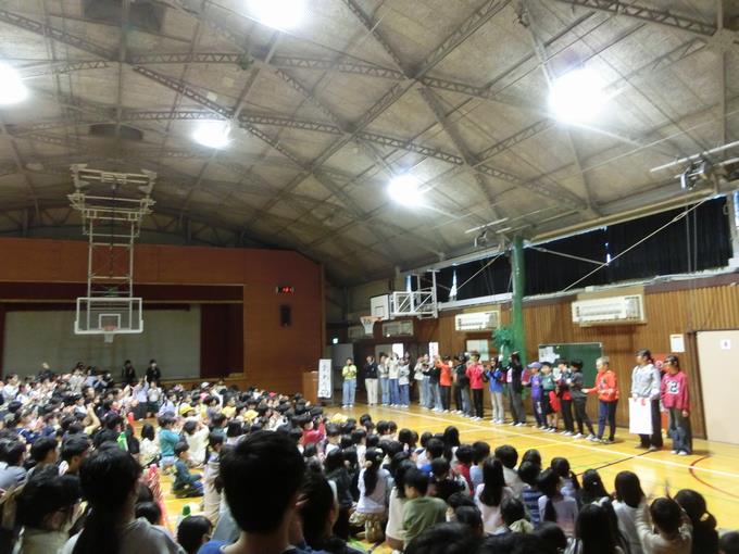 前原パフォーマンス3