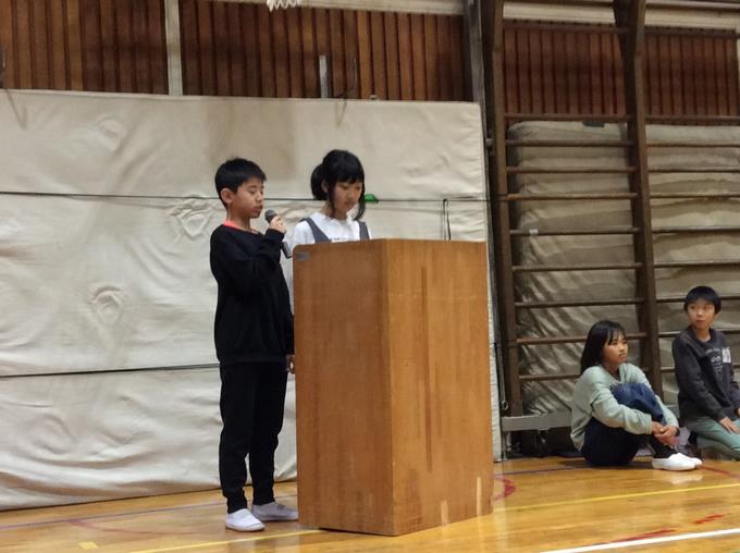 1年生を迎える会 児童会の司会