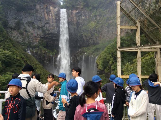 華厳の滝の見学