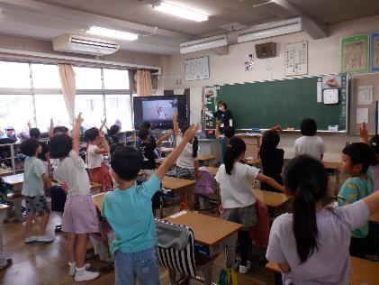 今月の歌「にじ」