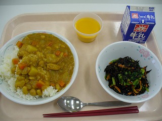 給食