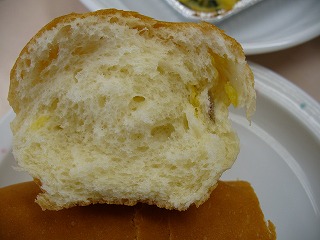 さつまいも入りパン