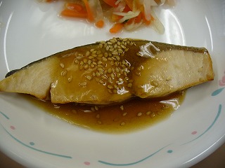 船橋産いなだの照り焼き