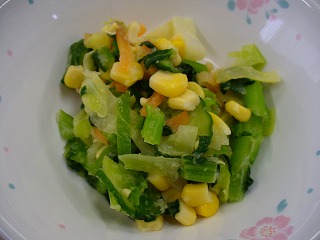 玉ねぎドレッシングサラダ