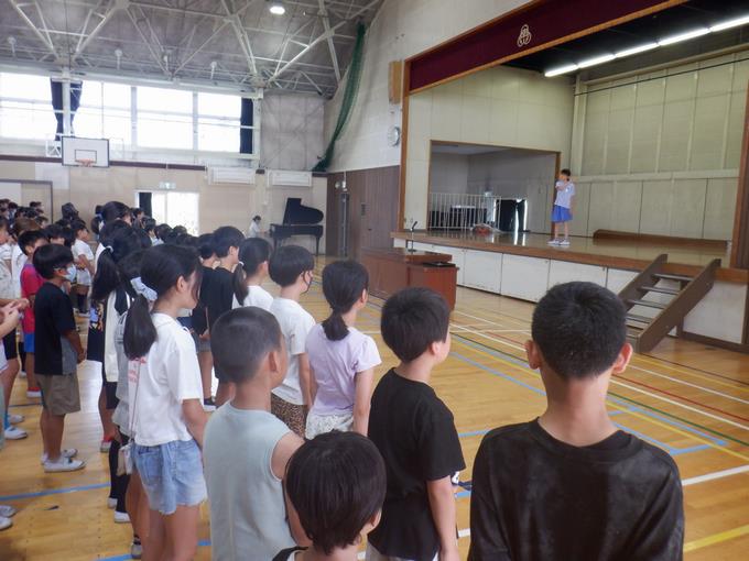 「夏だ！」を元気に斉唱