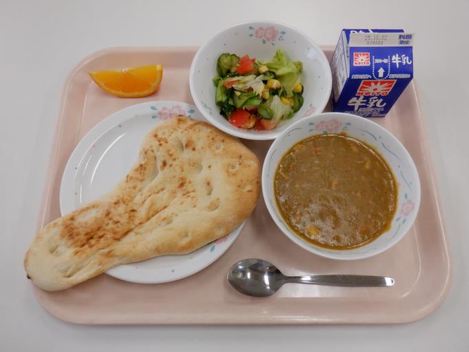 インドでは高級な「ナン」