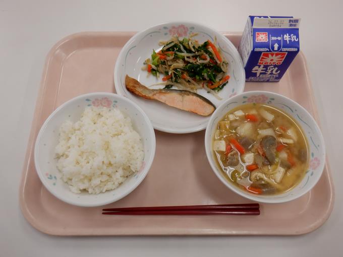 今日から「学校給食週間」